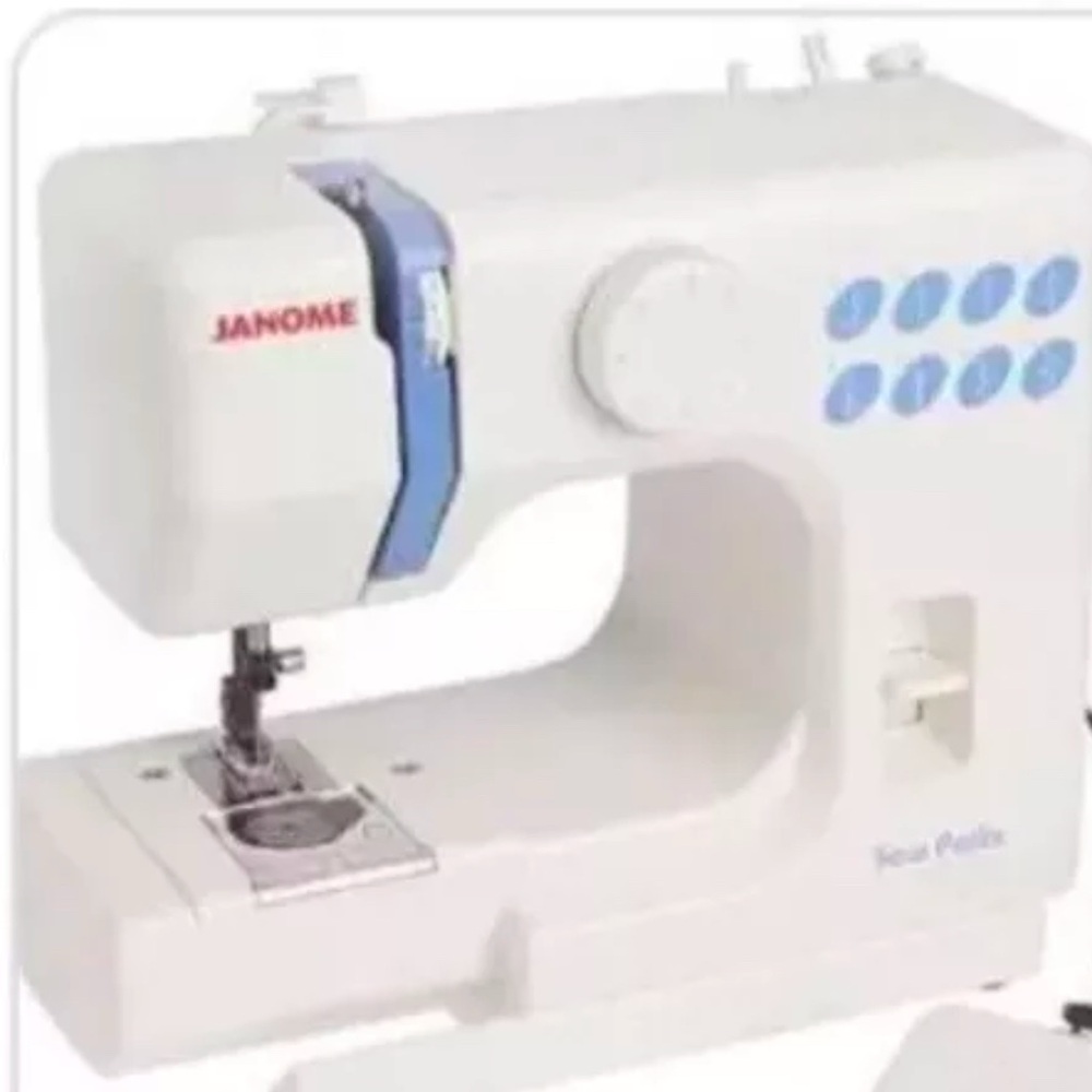 Janome Mini Sew Petite Sewing Machine Model 525 Portable , Compact, Manual Works